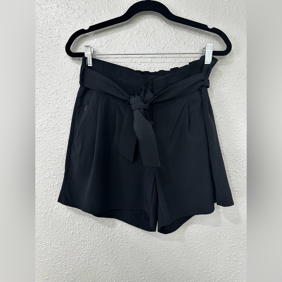 Athleta Skyline Hightrise  Shorts Tie Size 6 Black - Picture 3 of 6